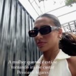 Any Borges Instagram - Mês de Abril, um mês de desafios e dedicação na @biquini.anybody mas também de gratidão por tudo que Deus tem feito. Muita determinação e Fé 🙏🏽