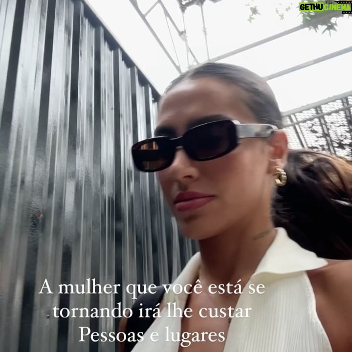 Any Borges Instagram - Mês de Abril, um mês de desafios e dedicação na @biquini.anybody mas também de gratidão por tudo que Deus tem feito. Muita determinação e Fé 🙏🏽
