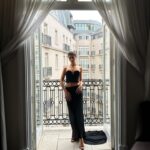 Anya Chalotra Instagram - @witchernetflix S3 premiere Getting ready with @bazaaruk by @arunchalotra.photo Thank you @nicky_yates, @justinejenkins, @patrickwilson, @claireoconnorofficial & @publiceyecomms To the crew who made this show, you’re all incredible To the cast, I love you To everyone who’s supported us and watching right now, you’re the best and I hope you’re enjoying it To @_joshdylan, you rock my world