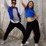 Arán de las Casas Instagram - CUANTOS LIKE PARA ELLOS ? 🫶🏼✨ #MIFAVORITAMANIA USTEDES DECIDEN✨🫶🏼. Únete a #MiFavoritaMania que trae unos PREMIOS 🏆increíbles para los videos más creativos 🥇1er Lugar: 2 pasajes para Madrid (Ccs-Madrid / Madrid-Ccs ) con @aerolineasestelar 🛫 🥈2do Lugar: 1 IPHONE 15 128gb con @soytechno_ve 📱 🥉3er Lugar: Un día con tus 20 personas favoritas en @metroparkve 🎡 Solo debes seguir 2 PASOS: ⬇️⬇️ 1- Lúcete con tu video más creativo usando el audio oficial ```Mi Favorita 🫶🏻```AranOne ft Blackie&Lois ( trend oficial, coreografía , cover, MakeUp, Actuación, Arte, etc) 2- SEGUIR @aerolineasestelar @soytechno_ve @metroparkve @aranone @lois @blackie ¡Listo ya estás participando! 🎉 - IMPORTANTE debe ser contenido exclusivo creado para MiFavorita 🫶🏻 y colocar el HT #MiFavoritaMania - ⁠Postearemos en nuestro feed los mejores y más creativos y el público decidirá con sus votos dándole Like ❤️ a Su Favorit@🫶🏻✨( Así que activa a toda tu comunidad para que te apoyen) Los ganadores serán elegidos el domingo 10 de Marzo a las 6:00PM ⏰ No pierdas tiempo, participa ya y que comience #MiFavoritaMania 🫶🏻