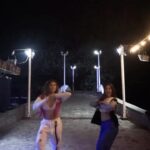 Arán de las Casas Instagram - CUANTOS LIKE PARA ELLAS ?🫶🏼✨ #MIFAVORITAMANIA USTEDES DECIDEN✨🫶🏼. Únete a #MiFavoritaMania que trae unos PREMIOS 🏆increíbles para los videos más creativos 🥇1er Lugar: 2 pasajes para Madrid (Ccs-Madrid / Madrid-Ccs ) con @aerolineasestelar 🛫 🥈2do Lugar: 1 IPHONE 15 128gb con @soytechno_ve 📱 🥉3er Lugar: Un día con tus 20 personas favoritas en @metroparkve 🎡 Solo debes seguir 2 PASOS: ⬇️⬇️ 1- Lúcete con tu video más creativo usando el audio oficial ```Mi Favorita 🫶🏻```AranOne ft Blackie&Lois ( trend oficial, coreografía , cover, MakeUp, Actuación, Arte, etc) 2- SEGUIR @aerolineasestelar @soytechno_ve @metroparkve @aranone @loispurity @blackieblk ¡Listo ya estás participando! 🎉 - IMPORTANTE debe ser contenido exclusivo creado para MiFavorita 🫶🏻 y colocar el HT #MiFavoritaMania - ⁠Postearemos en nuestro feed los mejores y más creativos y el público decidirá con sus votos dándole Like ❤️ a Su Favorit@🫶🏻✨( Así que activa a toda tu comunidad para que te apoyen) Los ganadores serán elegidos el domingo 10 de Marzo a las 6:00PM ⏰ No pierdas tiempo, participa ya y que comience #MiFavoritaMania