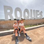 Arán de las Casas Instagram - escoger entre 100 fotos solo 10 está difícil , que hago con el resto ? 🥵 . @posadagalapagoslosroques .🏝️ @bluestarve 🛫
