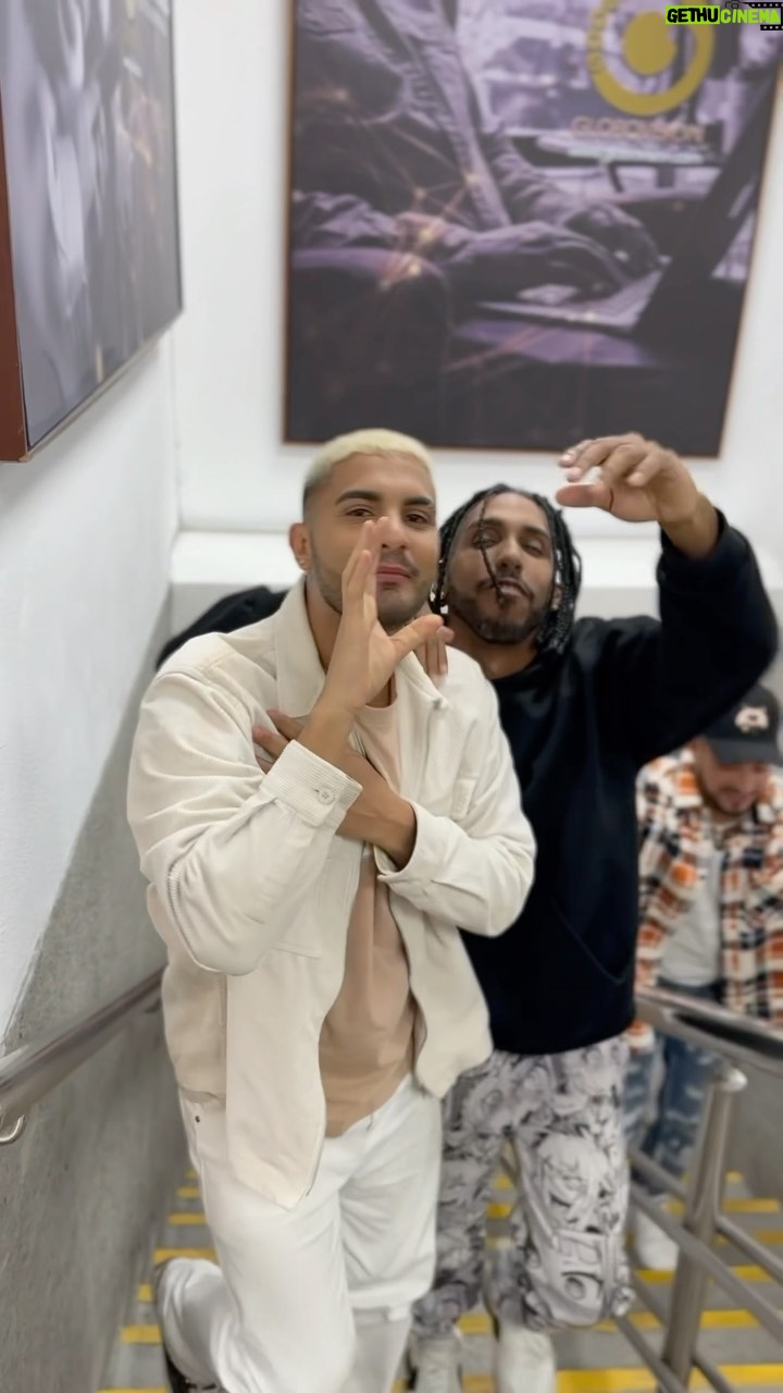 Arán de las Casas Instagram - Eres grande hermano @marko 🫶🏼✨ ya Mi Favorita 🫶🏼✨ en @spotify , ya la escucharon ? 🫶🏼✨ GRACIAAAAAAAAAAS QUE BENDICIÓN ✨🫶🏼
