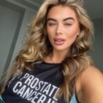 Arabella Chi Instagram - T - minus 1 day 🏃🏼‍♀️ link to donate is on my story's 🙏🏽 I’m privileged to be taking on the @londonlandmarkshalf marathon this Sunday for @ProstateCancerUK A charity very close to my heart ❤️ my dad and uncle had prostate cancer and luckily, they caught it early and are now both fine. Early diagnosis is crucial.