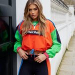 Arabella Chi Instagram – Fit check ✔️ 

Brightening up the weekend with the new neon safari collection from @redrun_activewear 💕

#whenfashionworksout #redrun #streetwear #activewear #SS24 ad