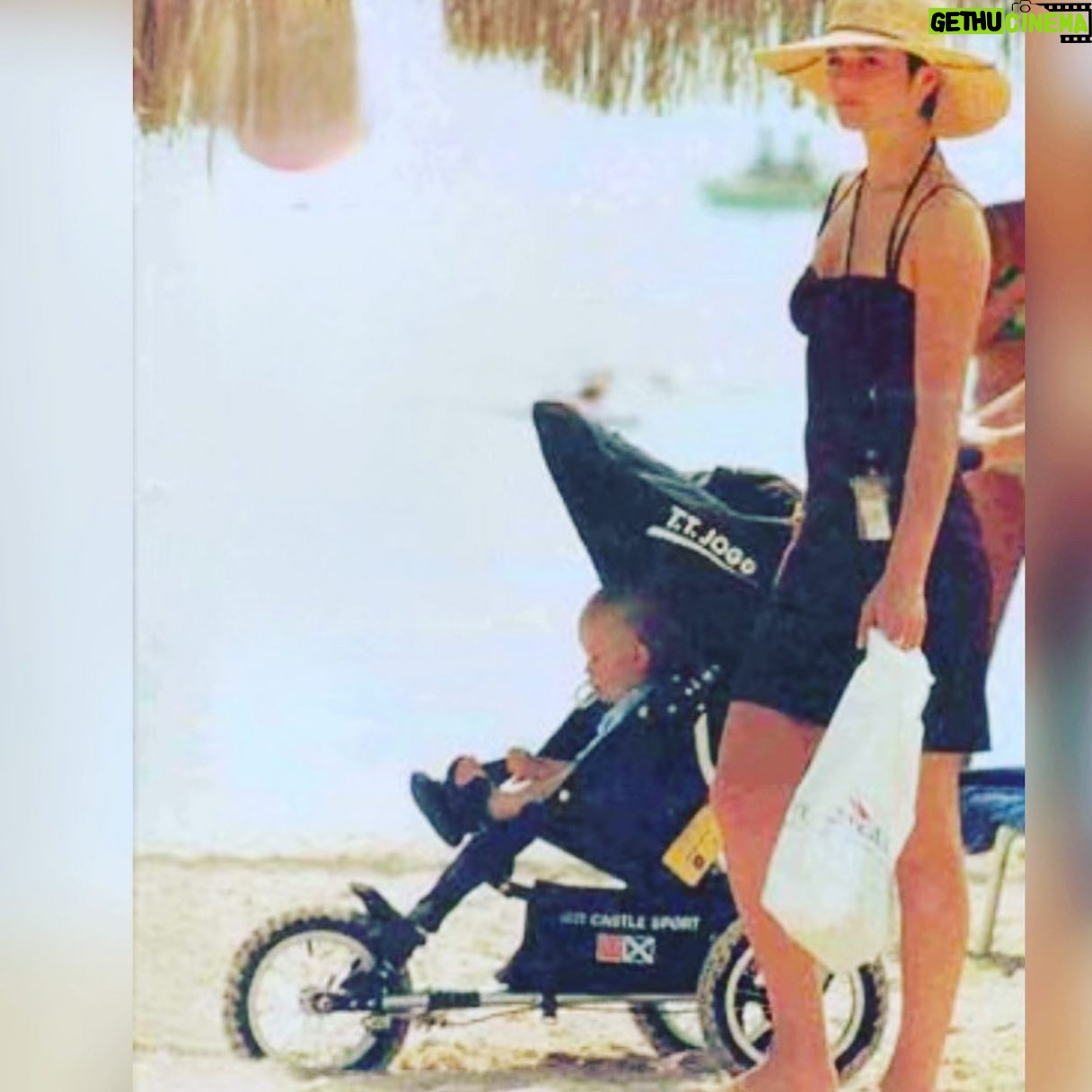 Araceli González Instagram - Aruba con toto @tomaskirzner #tbt ❤️