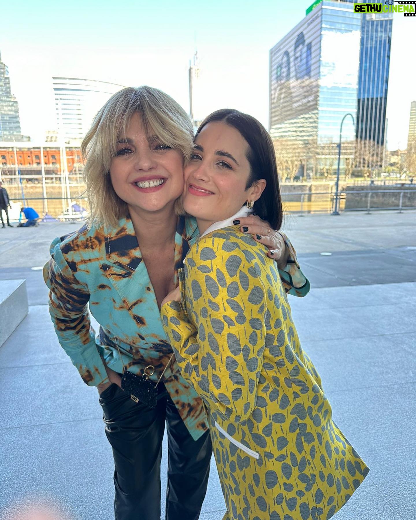 Araceli González - 37.3K Likes - De esto va! X La vida! Compartir! Solidaridad! Atentas! Pasión!
@jazminchebar @ftorrente @mabbyautinomakeup @javierluna.ok @faenabsas @xlavida.ar @g.aracosmetics @araceliweb @heliciabsas