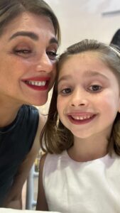 Araceli González Instagram - Nosotras compartimos pasiones 😂😂😂😂. Roma ❤️. Mas González que nunca 🤩💃🏻😂. Te amo!
