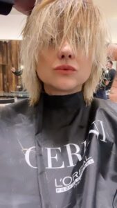 Araceli González Instagram - Paso por paso! @cerininet @ceriniclaudio @juanu_ja (color) #style #rubiosperfectos #hair #araceli #araceligonzalez #cerini #cerinialcorta