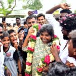 Aranthangi Nisha Instagram - என் சொந்த மண்ணான அறந்தாங்கியில் அமைந்துள்ள கல்லனேந்தல் மற்றும் அதன் சுற்றியுள்ள பகுதியில் ஐந்து ஊர் பொது மக்களுக்கும் பயன்படுத்தும் விதமாக விவசாயிகளின் நம்பிக்கையாக கருதப்படும் டிராக்டர்(tractor)- யை எனது ஏற்பாட்டில், அன்பு அண்ணன் திரு. ராகவா லாரன்ஸ் அவர்கள் சிறப்பு விருந்தினராக கலந்தகொள்ள மக்களின் பயன்பாட்டிற்கு வழங்கினோம்.! மேலும் எங்களுக்கு அன்பும் ஆதரவும் தந்த கல்லனேந்தல், அறந்தாங்கி பகுதி மக்களுக்கும் என்னோடு உடன் நின்ற என் உயிர் நன்பர்கள்களுக்கும் எனது நன்றிகளை தெரிவித்துக் கொள்கிறேன்.! எங்களுடைய பணி தொடர்ந்து நடைபெற வாழ்த்து கூறிய அத்தனை பேருக்கும் நன்றி, எளிமையோடு பழகி என்னை தங்கையாகவே பாவித்த அண்ணன் லாரன்ஸ் அவர்களுக்கு நன்றி....