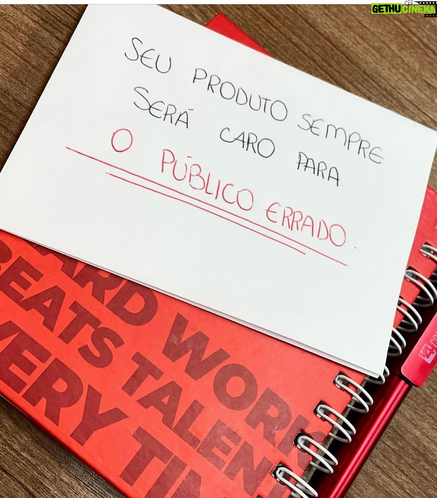 Arcrebiano Araújo Instagram - Nas terças-feiras, qual seria o seu humor? Me conte nos comentários 👇🏼🙂↔️