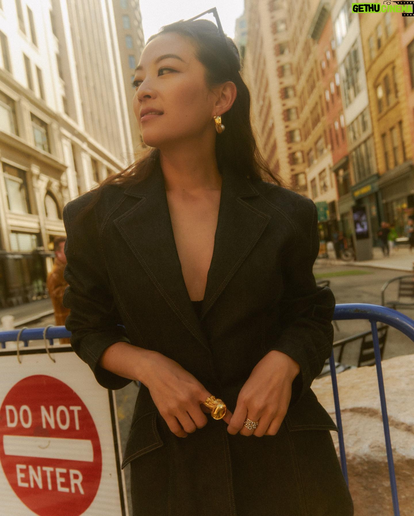 Arden Cho Instagram - Good day NY 🍎 right after the Today Show, thanks for the snaps @nelshuang