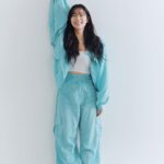 Arden Cho Instagram – Current mood.. 요즘 기분 🤗 Happy Saturday my loves!
⁣⁣⁣
Photographer 조승현 @calm__lake ⁣⁣⁣
Makeup 허재인 @makeup_jaein⁣⁣⁣
Hair 이호진 @h_oji_n ⁣⁣⁣
Stylist 도레미 @doremi_90 ⁣⁣⁣
⁣⁣⁣