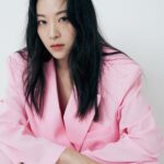 Arden Cho Instagram - 그냥 한국 계속 있을까?… 너무 좋은데~ 핑크 핑크 @gayeongkeem @stylist_lhr @jieuns_makeup