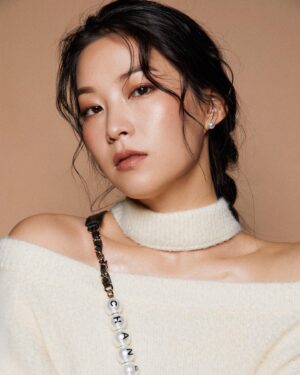 Arden Cho Instagram - Me noticing your food & wondering if i can steal a 🍟...🤣🥺 pretty please? 😅