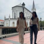 Arden Cho Instagram – Less than 48 hours in Singapore but so happy to have been there for the launch   rebrand of @lovebonito! ⁣
⁣
Congratulations to @ms_rach @dionexsong   the rest of the team! Nice to finally meet you in the flesh & celebrate together! ⁣
⁣
Look at @koeyeet & I rocking our matching Rachel blazers⁣
⁣
On the way to eat carrot cake (my fav) @cchung0512 ⁣
⁣
The best dimsum!! Thank you @tingmakeup, must go back to eat more laksa, chicken rice and chili crab which we sadly didn’t have time for this trip 🥲⁣
⁣
Got to finally check out Gardens by the bay🪷⁣
⁣
The true face of jet lag ✌🏼 tag me if you see my photo in Singapore 😉 it was such a short trip I forgot to take pics!⁣ Hope to be back soon!