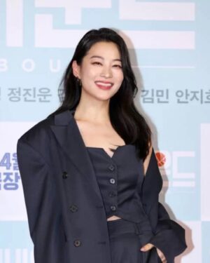Arden Cho Instagram - 한국에서 좋은 시간 보내고 있습니다!! ☺️✌🏼