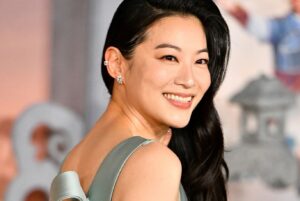 Arden Cho Instagram - What a fun night at the premiere of @avatarnetflix live on @netflix in 5 days! This one’s special! So great to see everyone come out and celebrate!✨Wonderful to meet so many of you! What are you most excited about?? #AvatarTheLastAirbender