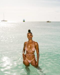 Ari Lennox Instagram - Afro Blue