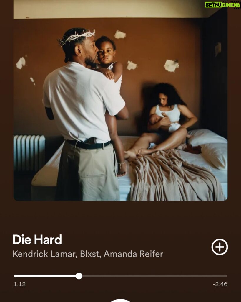 Ari Lennox Instagram - Photo dump. What y’all tryna hear me sing on this wonderful Rod Wave tour? Name absolute must haves for me please sweeties. Also I love you all so much. I been enjoying running into my sweet loving beautiful fans up and down the east coast. Literally was so happy and grateful to see and interact with all of your beautiful faces this past month. Also …I tweeted and dashed because what I was looking for was not something social media was capable of giving me. So I have been sitting in my truths and figuring things out day by day. Doing what I need to do. Thanks for being so kind always ❤️🥰😘 see you all you so soon. Oh and ps: I was listening to Monica on my healing road trip and turns out she would be in town weeks later. I got to see her live in DC and it was just spiritual. Knew almost every word and felt every word and sang loudly with my whole CHEST. That’s a queen. Needed that! So grateful for that.