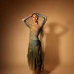 Ariana Grande Instagram – had the honor and most special time performing at @metmuseum in @maisonmargiela by the one and only, most brilliant angel of all @jgalliano (how i wept in our fitting !!!!)… working on this performance was an experience i will cherish forever. thank you so much @voguemagazine, Anna Wintour and @metmuseum for having me. ♡ 
my sincerest of thank yous to @bazluhrmann, i love you so much i could cry… to Michael Arden, @_natural__, @sergiokletnoy, Keith!!!, @justinlevine, to Cree & Lauren @creelomoves & @willloftis & our incredible group of dancers, musicians and to Broadway Inspirational Voices. 
and last but most ~certainly~🫧 not least, thank you to the divine and magical @cynthiaerivo for joining me in the end and for lighting up the museum brighter than any star in the sky ever could. it was my honor to have you and to sing with you as always. 
i love you !
🫧 ⋆｡°‧🫧 ⋆ ˚｡⋆🦪 ⋆ ‧🫧 ˚｡𓇼.˚
