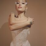 Ariana Grande Instagram - 🫧 @loewe ｡⋆ 🦪 ˚｡⋆ Mother ೃ࿔ 𓆝 of Pearl ⋆｡°‧🫧 ♡ @jonathan.anderson i love you, thank you • my deepest thank yous to this Loewe team of art angels: @tylerjxckson, Pol Anglada, Justine Avril, Jena Eom, Elodie Padrao, Alicia Pasquet, Aurélia Welsch • and my beautiful team, i love you @alyxliu @manthony783 @mimicuttrell @lorraineschwartz @katiatemkin