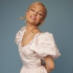 Ariana Grande Instagram - one month of eternal sunshine ｡˚❀🌞 i love you all so much i cannot wait for everything that is yet to come within this eternal sunshine cycle (that has only just begun & may it never end) i love you thank you