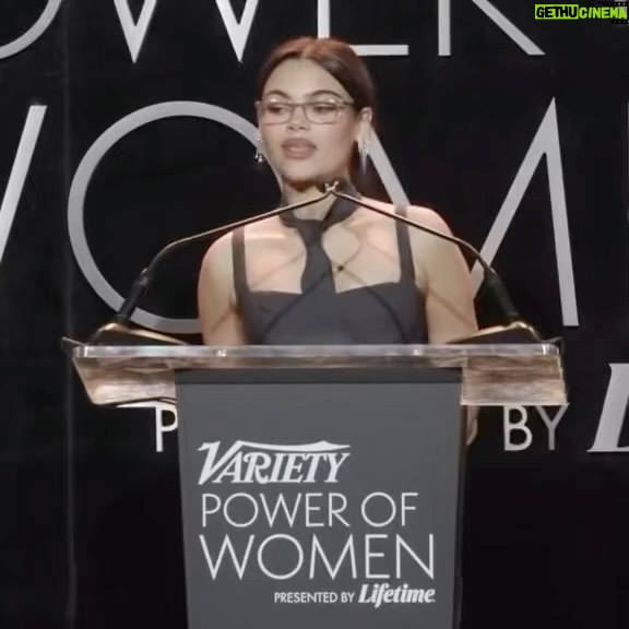 Ariana Greenblatt Instagram - thank you @variety such special night, happy to have been apart of it. also speeches are scaryyyyyyy but introducing @billieeilish was an honor 🕷️ stylist @mollyddickson makeup @jentioseco hair @marcmena outfit @thombrowne