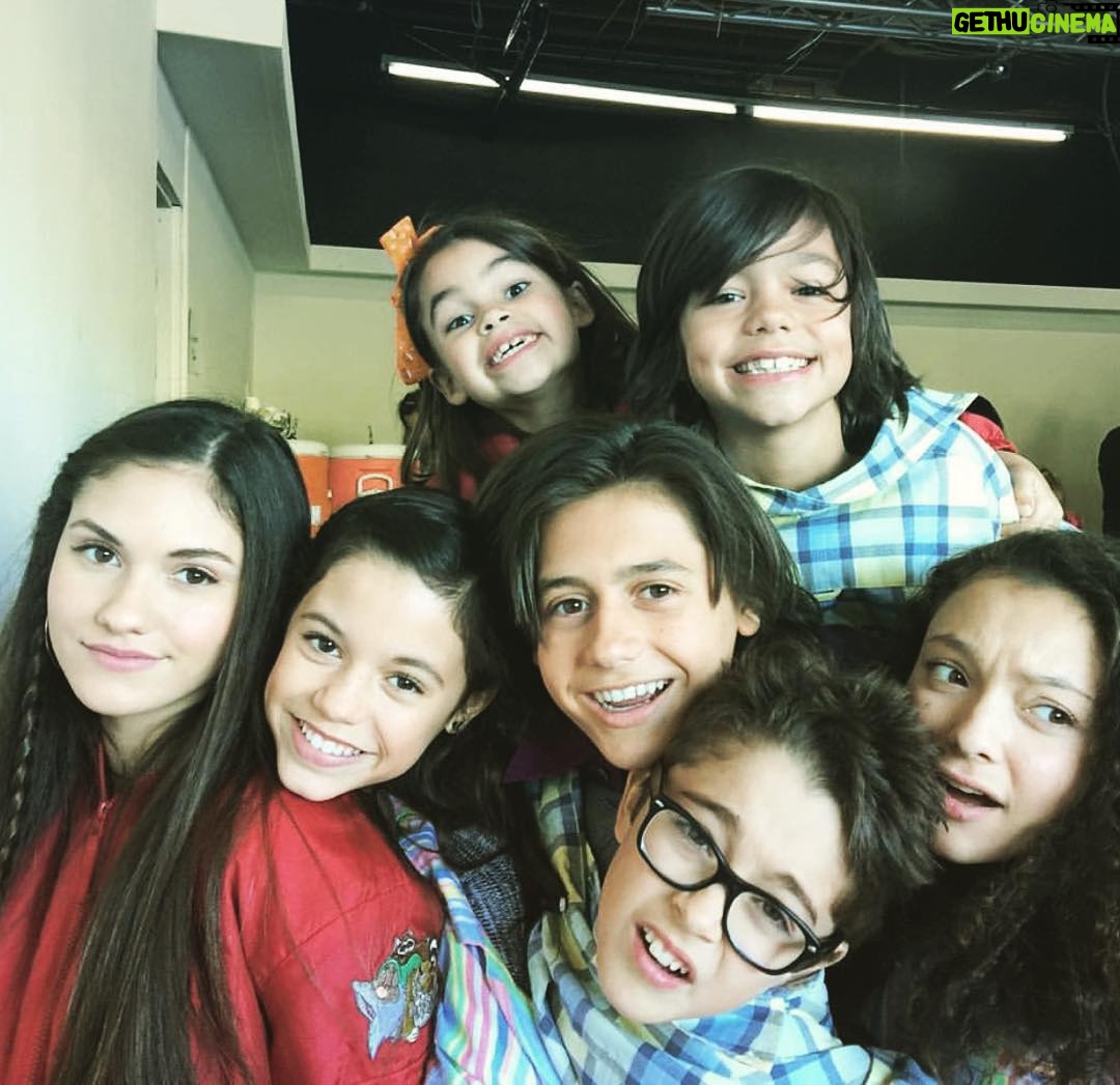 Ariana Greenblatt Instagram - My other crazy family the #diazfamily Working hard and loving every minute of it. Coming this Spring #stuckinthemiddle only on the #disneychannel