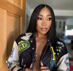 Ariane Nicole Andrew Instagram - The Queen Of All Traits❤️🔥 @arianeandrew 

Fun fact: Me & Ari have worked together since 2015-2016🔥❤️ the loyalty is priceless🙏🏻 love you queen!