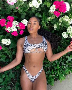 Ariane Nicole Andrew Instagram - May the flowers 🌸 that bloom on this March 1st fill your days with color and fragrance, reminding you of the beautiful human you are 💫