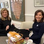 Arianna Huffington Instagram - Loved my conversation with Wall Street Journal editor-in-chief @emma_tucker2 at the @femalefoundersfund CEO Summit at the New York Stock Exchange.  Emma’s advice for female founders and leaders? “Trust your boots,” which she explained is a “stand-in for your instinct or your plan”: “Put your boots on. Lean into them, and they’ll get you to the next hurdle.”  Emma is the first female editor-in-chief of the @WSJ, and she stressed the importance of taking risks and being fearless, which doesn’t mean not having fears but simply not letting our fears stop us! Some other highlights from the day… Giving out gifts of a few of my books and our signature @Thrive “Onward, Upward, Inward” sweater in the greenroom.   Ending my time at @NYSE doing an interview with @carohydetv for @Bloomberg TV (which airs tomorrow!).   And loved running into @nelliediamond on the way out! #FFFCEOSummit