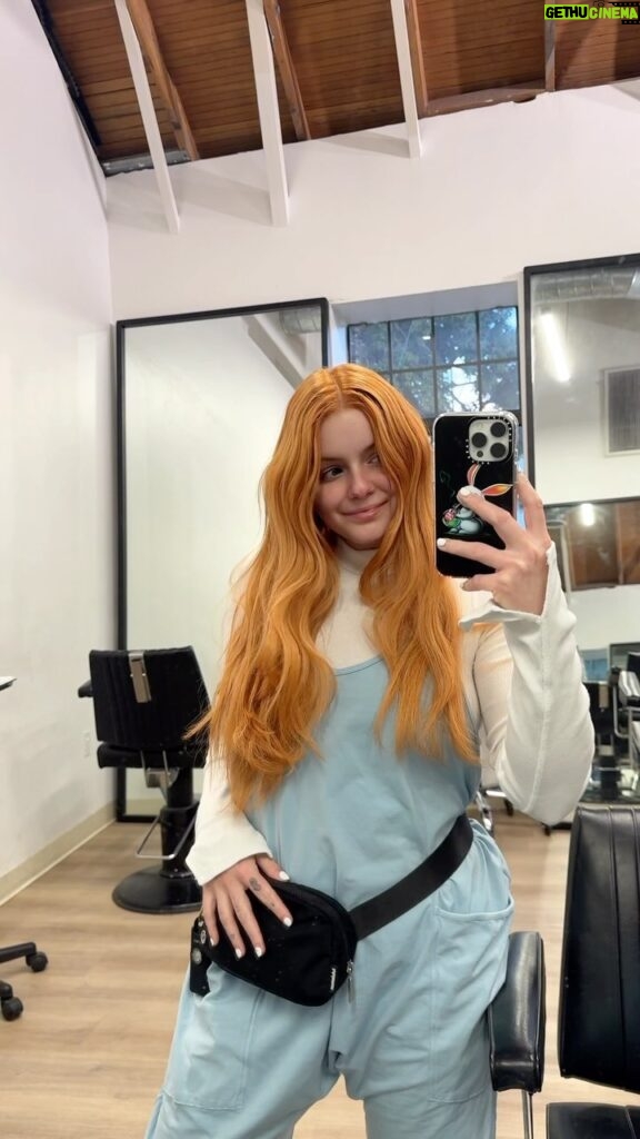 Ariel Winter Instagram - Spring hair refresh✨🧚🏻‍♀🍓Thank you @hairbytabitha @timduenashair 🥹 #hairrefresh #redhair #hairextensions