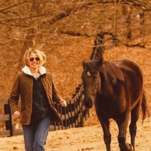 Arielle Kebbel Instagram - every where I go i talk about wild horses, the sickening politics behind round ups and the incredible work @skydogsanctuary does to help rescue wild horses and burros who’ve ended up in kill pens, are headed to slaughter, been abused, starved, or neglected. they also educate people about what’s happening to America’s wild horses and the implications of the Bureau of Land Management’s Adoption Incentive program. thank you @bedfordnewcanaanmag for your support and thank you @juliebettstestwuide for the most special photographs of me and snow. you capture precious moments and i cherish them. 

photographed at the beautiful Rounded Crest Farm where both @manhattanridingclub   @galloping_guru are located ( fun fact, a quiet place was also filmed here ;)

* 

#savewildhorses #wildhorserescue #mustang #wild #bedford #newcaanan #magazine #wildhorsephotography #stoptheroundups #snowwhite