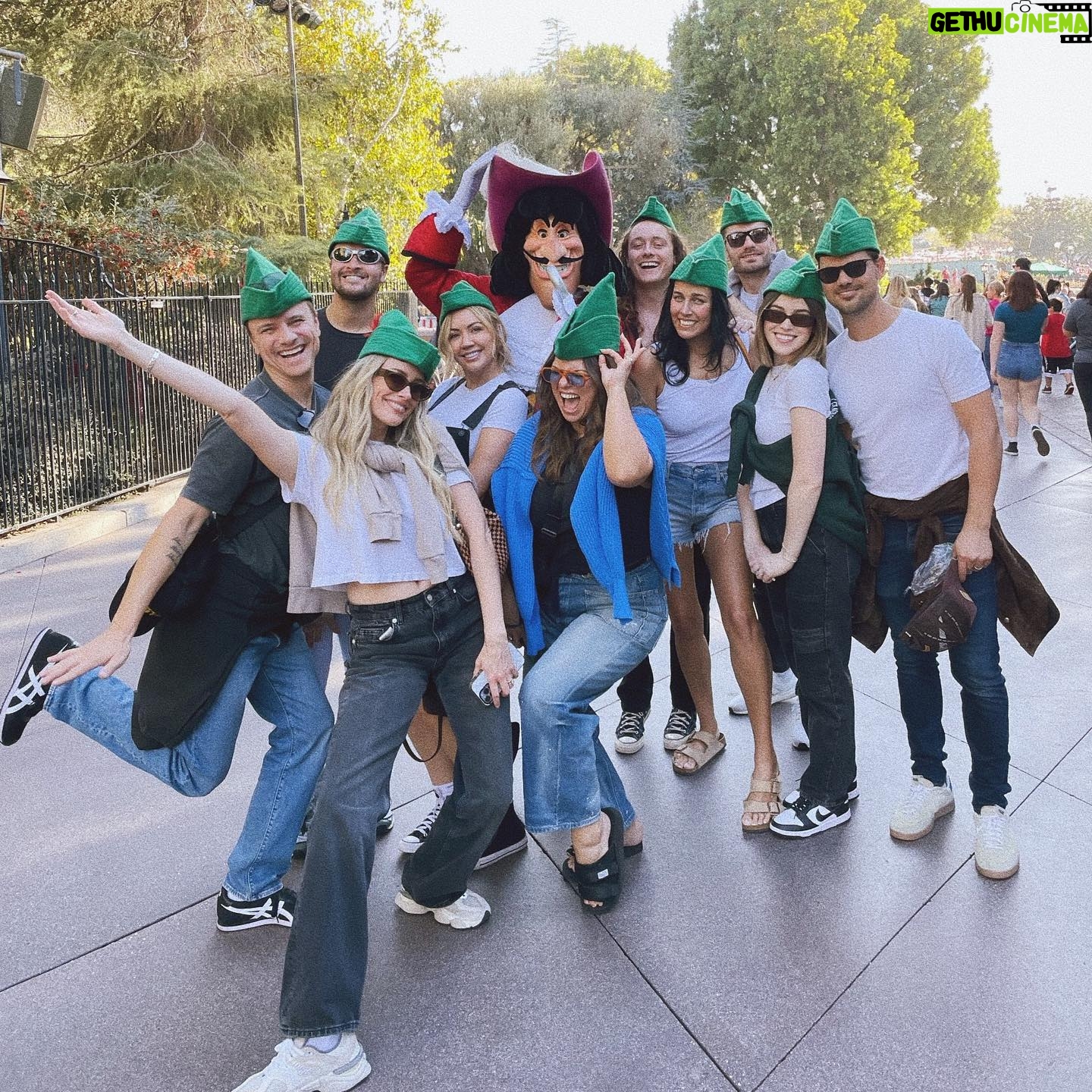 Arielle Vandenberg Instagram - Big ol’ Disney dump. 🪄