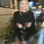 Arielle Vandenberg Instagram - Having a mental breakdown over all the clothes in my closet at the moment. So I’m posting an outfit I loved to make me feel better. 🥹