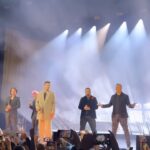 Arielle Vandenberg Instagram - Witnessed history last night with 2000 weeping @nsync fans. 🐐🐐🐐🐐🐐