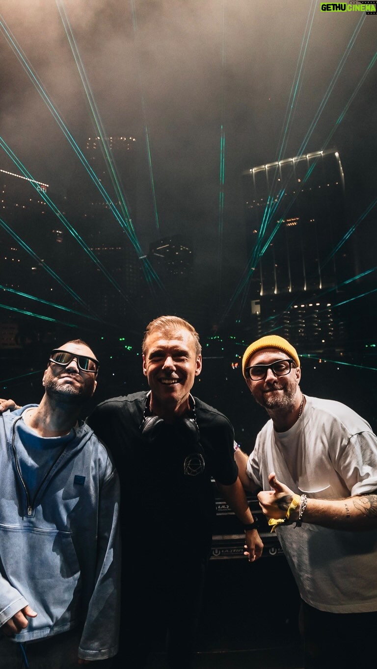Armin van Buuren Instagram - Much love to @artbatmusic for joining me on stage to play ‘Take Off’ during my @ultra Miami set 👊 Was amazing to finally play our collab together on stage 🔥