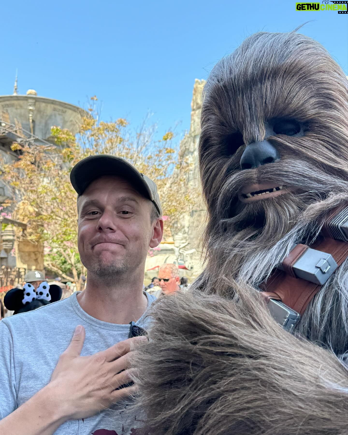 Armin van Buuren Instagram - Maybe these ‘?’ boxes only work for Mario 🤔 A well, I tried! Swipe 👉 for a little holiday dump! Spend some time off in LA getting ready for the shows this weekend!