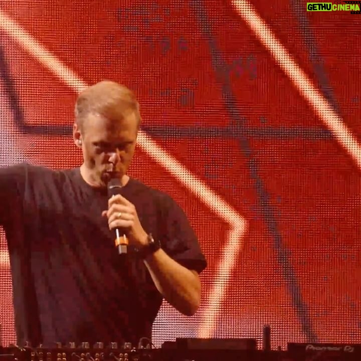 Armin van Buuren Instagram - Iβm still on cloud nine from my Ultra Miami set π₯ Just had so much fun testing brand new music, and seeing the crowd go crazy to it never gets old! You can now relive the highlights of my set on all music platforms π