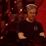 Armin van Buuren Instagram - Swipe 👉 to relive some memories from my closing set at @tomorrowlandwinter last week 🔥 Felt great to be back in the French Alps for this one 👊 You can now relive my mainstage set over on my YouTube channel!