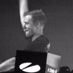 Armin van Buuren Instagram - The energy when playing this mashup of ‘Exploration Of Space’ and ‘Space Case’ was out of this world 🔥 Can’t believe a week has already passed since @asotlive in Rotterdam! Let me know your favorite moments from the festival ⬇️