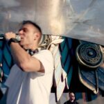 Armin van Buuren Instagram - Swipe 👉 for some moments from my Crystal Garden set at @tomorrowlandwinter ❄️ The mountains created some incredible views and the crowd was on 🔥 You can relive my set on my YouTube channel!