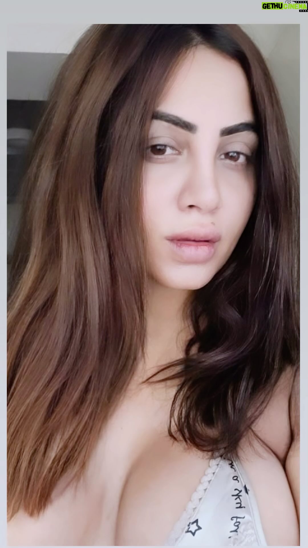 Arshi Khan Instagram - Tere liye #arshi #arshikhan #reelitfeelit #reelsvideo #reelsinstagram #reelsindia #reelsviral