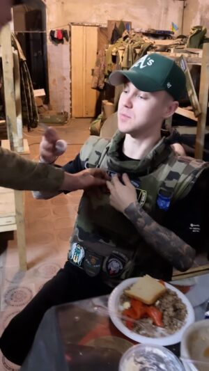 Artem Pyvovarov Instagram - ✊🏻🇺🇦