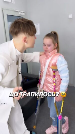 Artem Pyvovarov Instagram - Що трапилось? 🥹 #артемпивоваров #пивоваров #концерт #діти #pivovarov #live #concert