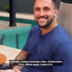 Arthur Picoli Instagram - Quer curtir o verão da melhor forma possível? Então corre e aproveita a super parceria de @timbrasil e @zedelivery que te dão desconto pra garantir as bebidas pra curtir o verão, aquele churrasquinho ou futebol! Faz uma recarga TIM Pré Top e aproveita logo aquele desconto incrível pra garantir sua bebida gelada. Agora, mais do que nunca, o churrasco tá on! #publicidade #bebacommoderação Saiba mais em: tim.com.br/desceumarecarga