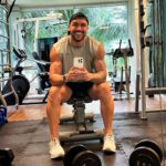 Arthur Picoli Instagram - Todo dia 1% 🙏🏻💪🏻