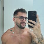 Arthur Picoli Instagram - Tô até curtindo esse cabelo maior hahaha e vcs ? 💇🏼‍♂️