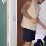 Arthur Picoli Instagram - Hahahah conhece alguém que faz isso? Marca aí 😂😂😂😂
